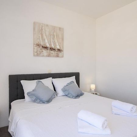 Mare&Antonio Apartment Трогир Екстериор снимка
